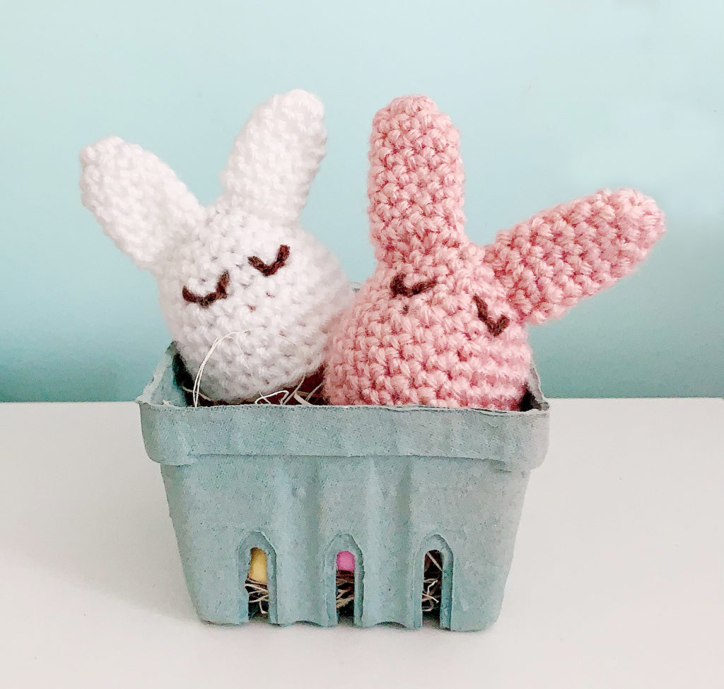 Easter Decorations Made with Crafts, Knitting and Crochet