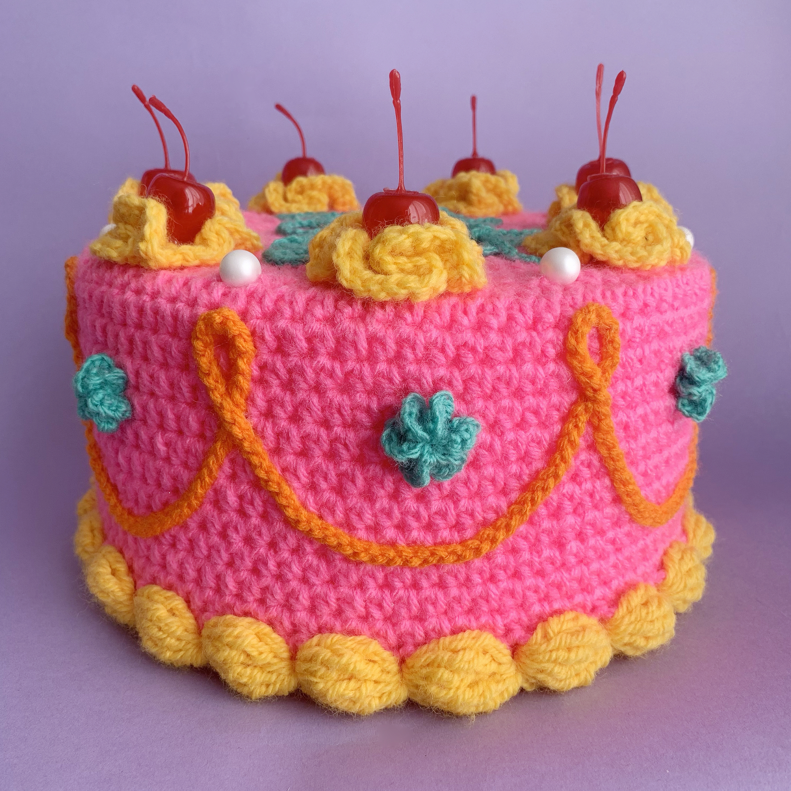 Anniversary Rose Cake free crochet cake pattern ⋆ Crochet Kingdom